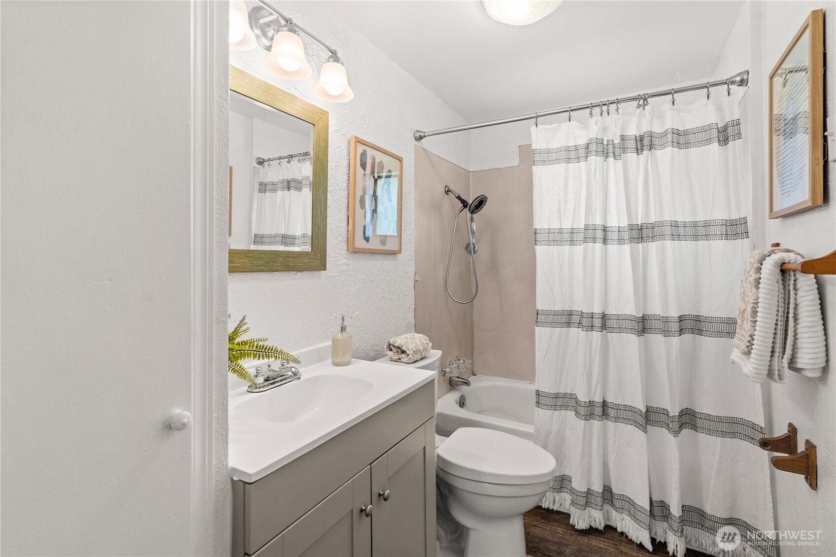 1209 Wheeler St S, Tacoma, WA 98444-3843