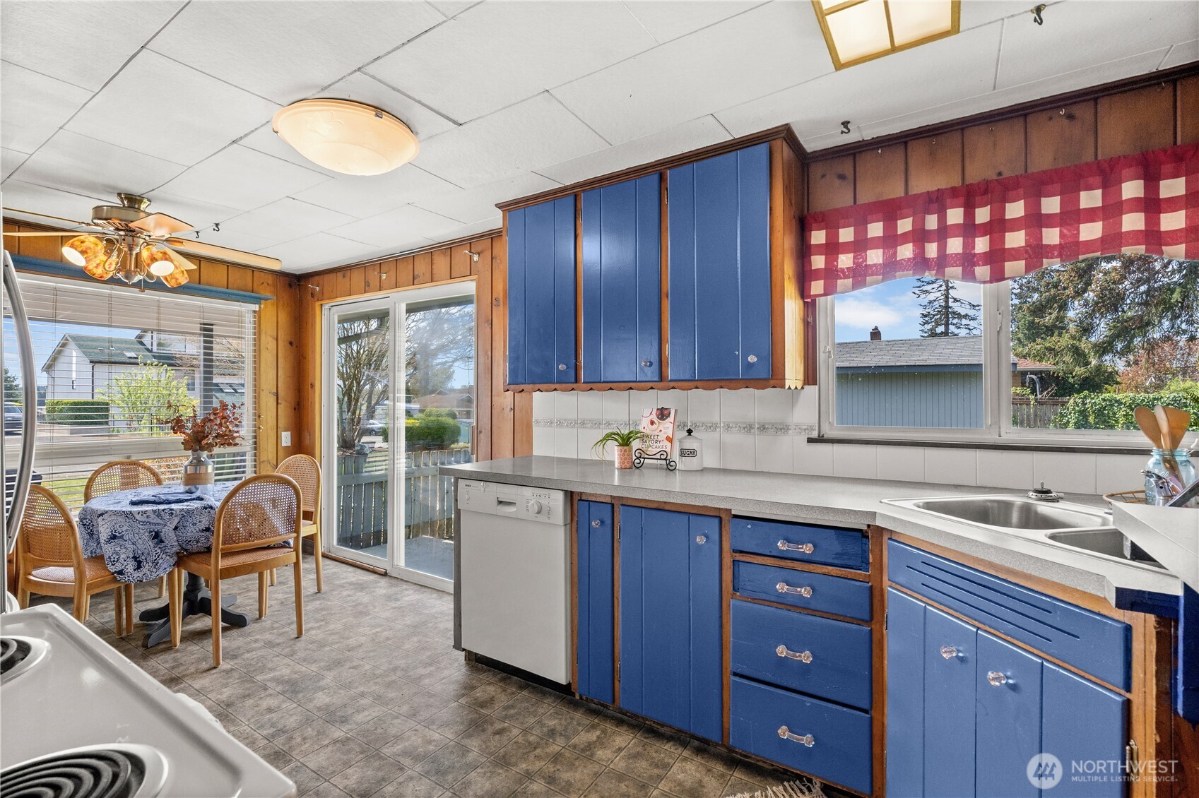 1209 Wheeler St S, Tacoma, WA 98444-3843