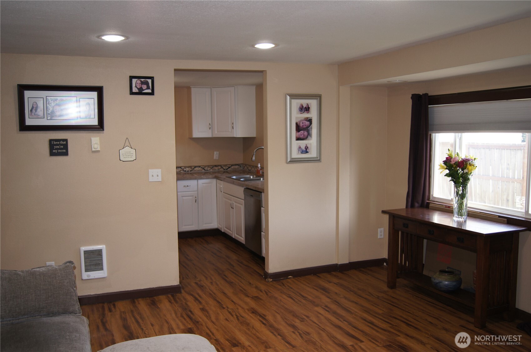 Living Room to Kitchen view