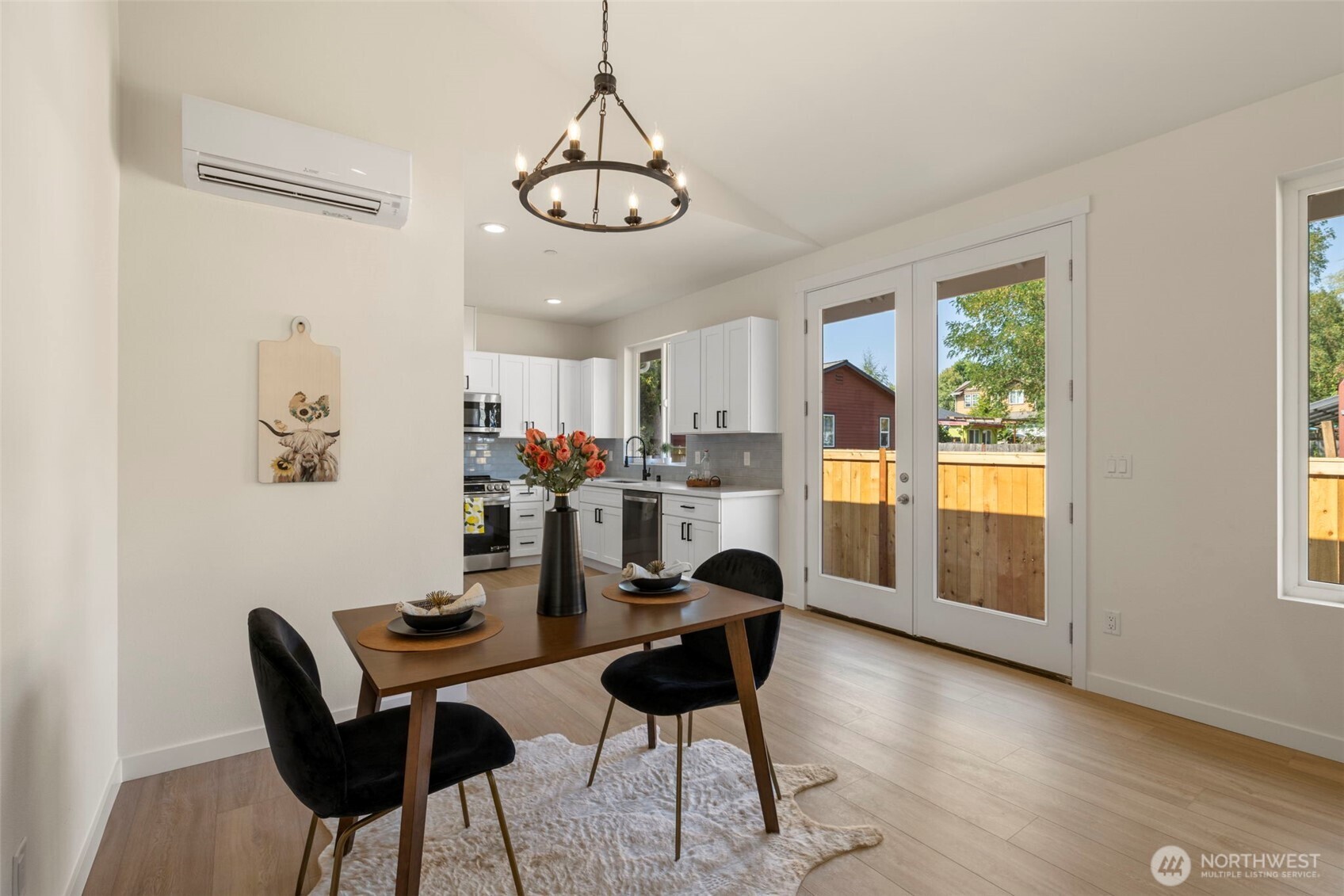 Photos of the model unit