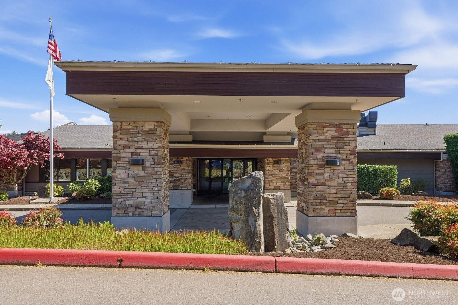 Experience world-class amenities at the Meridian Valley clubhouse, featuring fine dining, social events, and a professional pro shop.