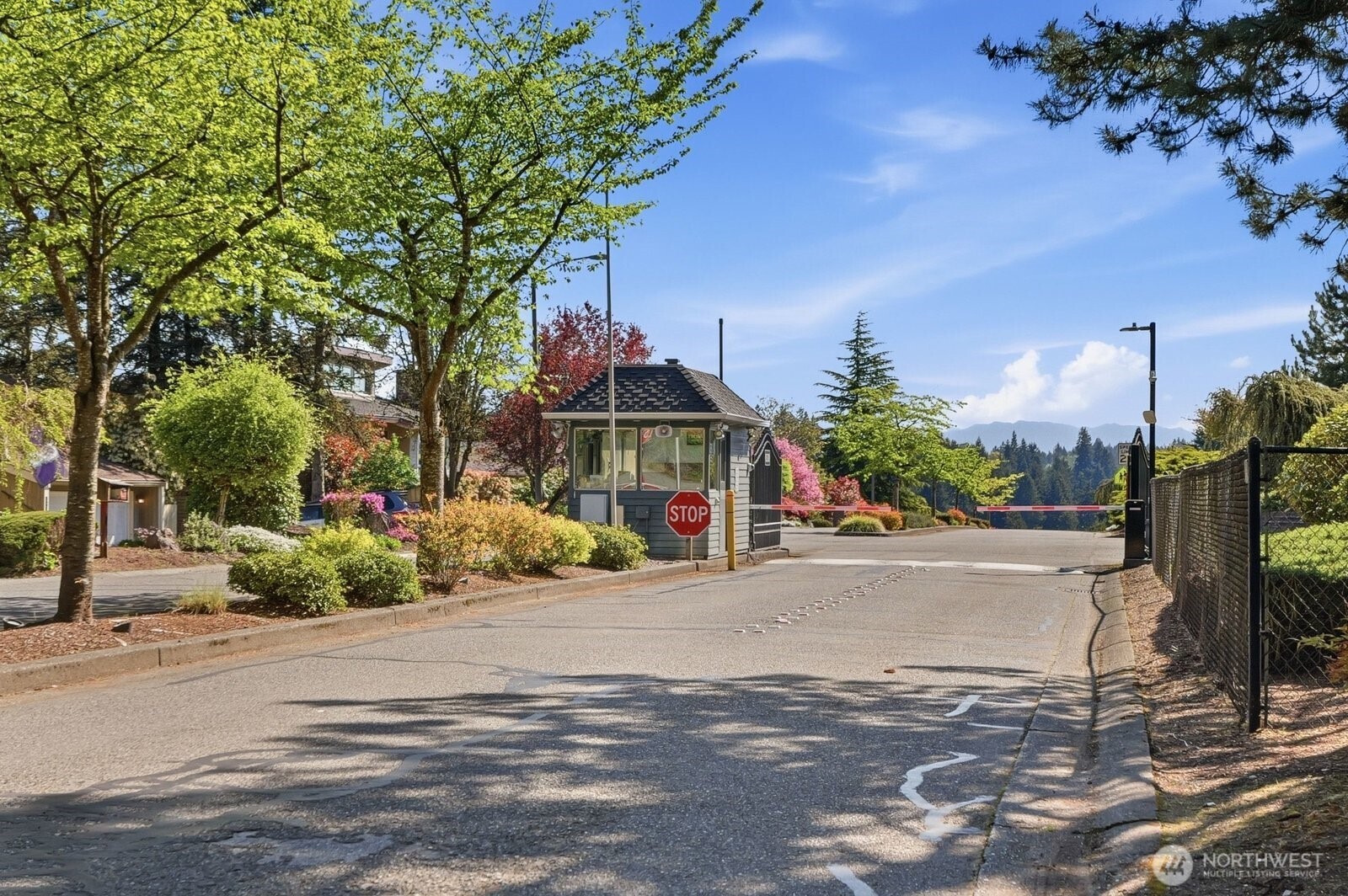 24/7 guarded gate access offers unparalleled peace of mind and exclusivity.