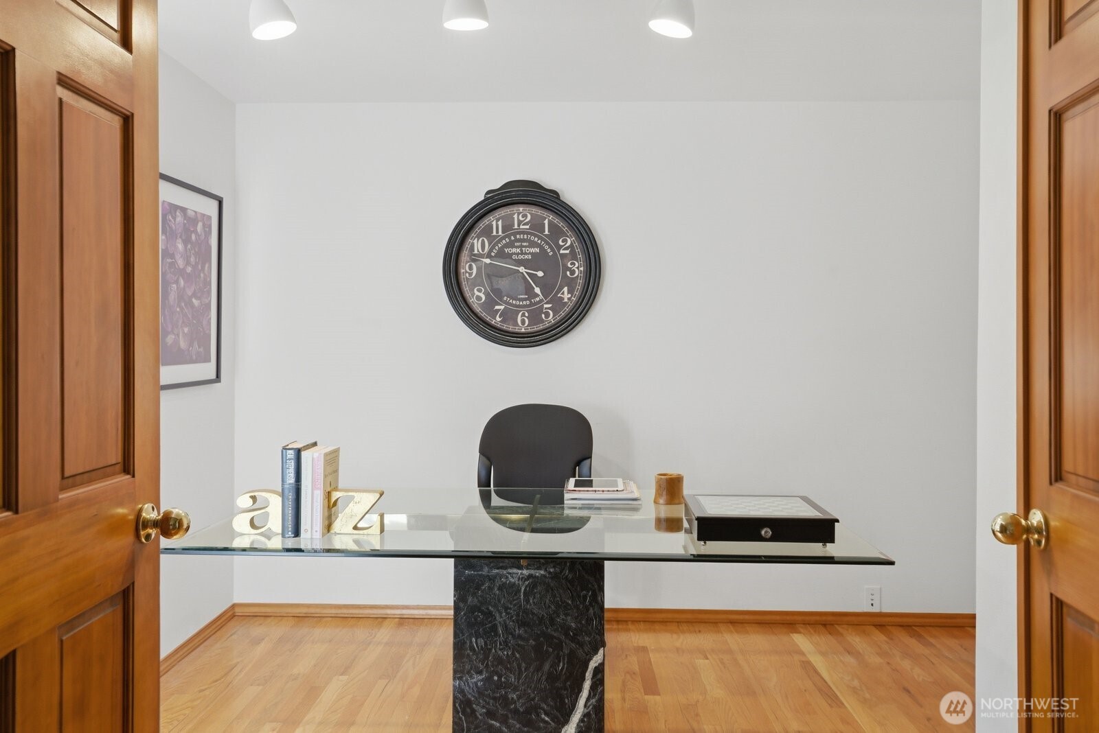 Mainfloor Office