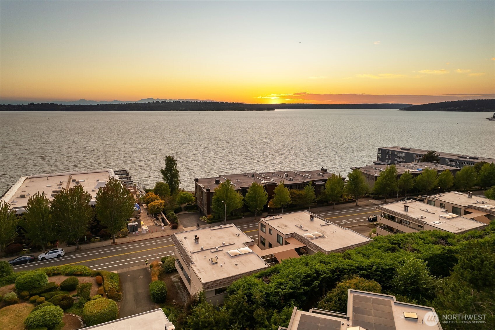Gorgeous sunsets with views of the Olympic mountains in the distance