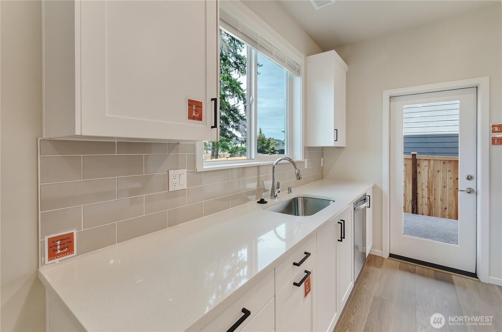 Photos are sample photos of a previously built Elbe plan in the community.