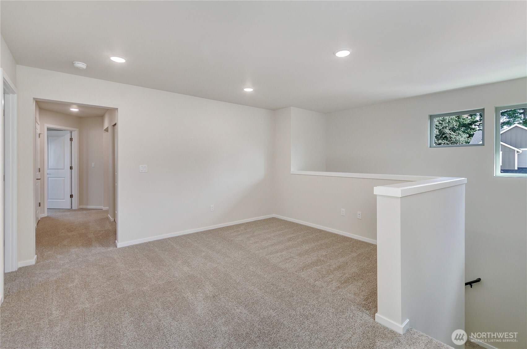 Photos are sample photos of a previously built Elbe plan in the community.