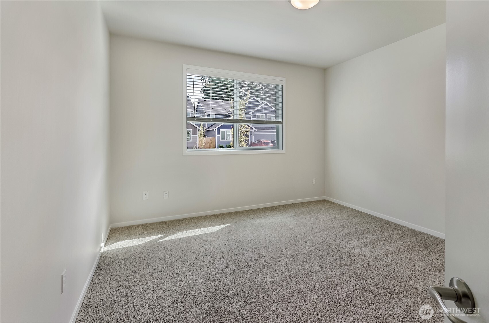 Photos are sample photos of a previously built Elbe plan in the community.