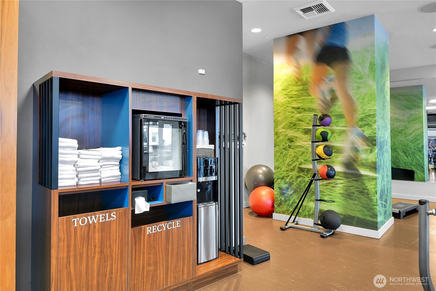 The comfort station located in the gym has plenty of freebies for One Lincoln Tower residents.