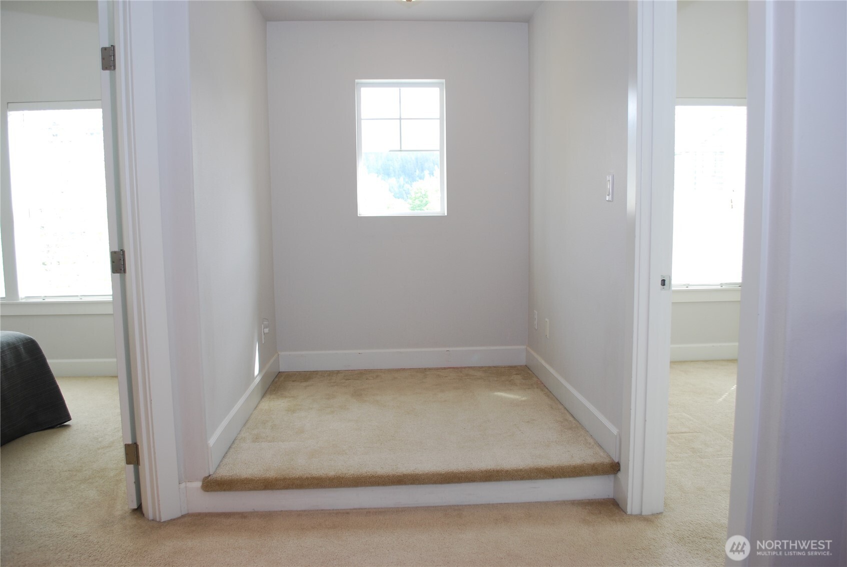 Study area between two rooms.