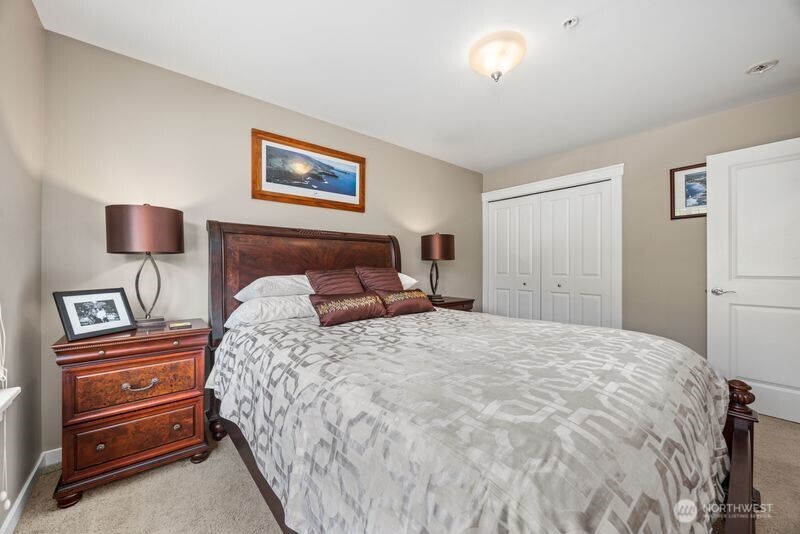 2nd Bedroom with large closet