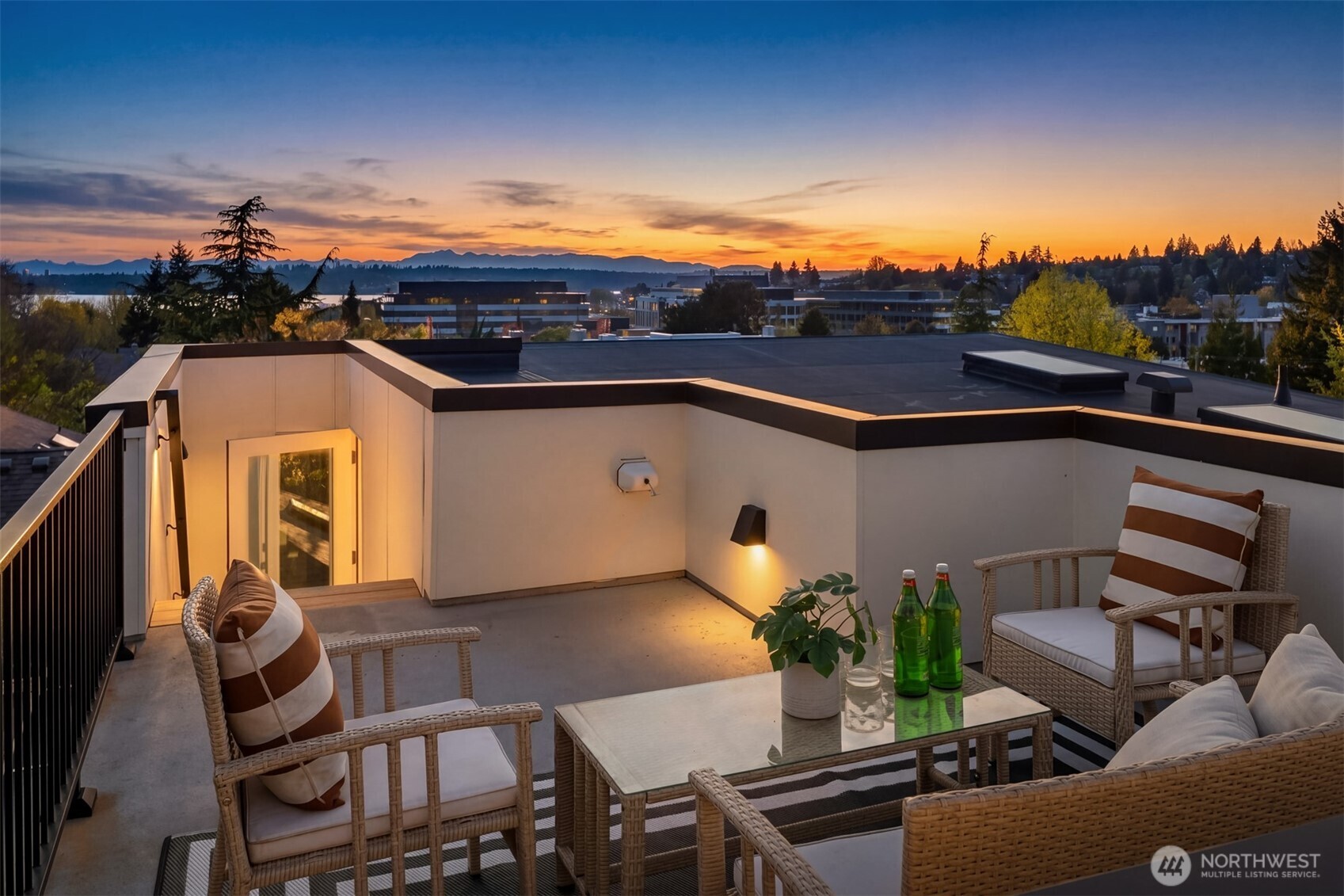 Rooftop deck