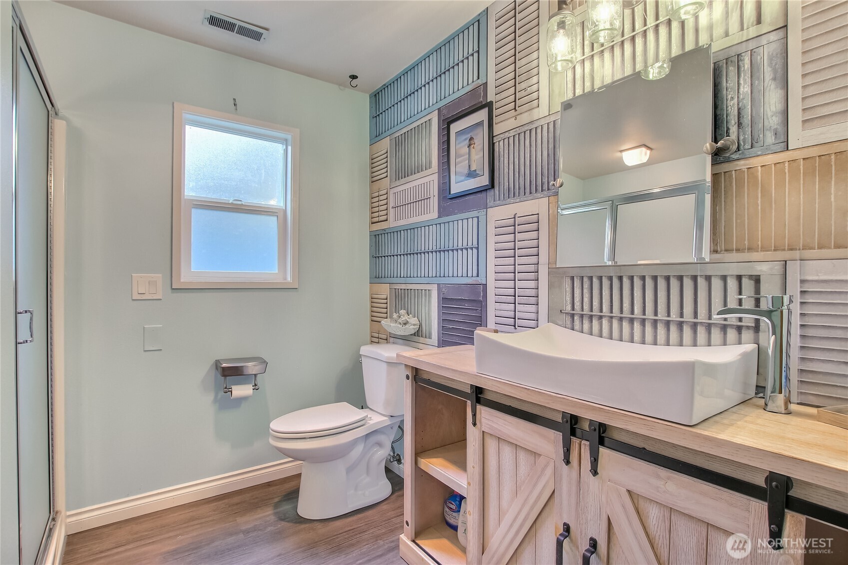 This darling bathroom is perfect for your guests!