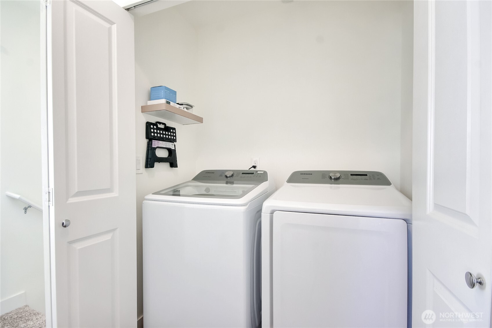 Washer & dryer stay with the home