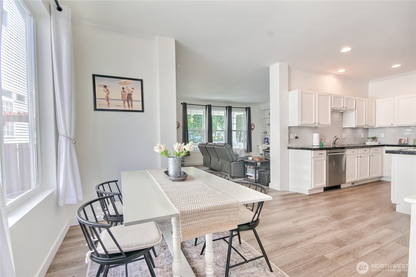 Very open floor plan-it flows so nicely!