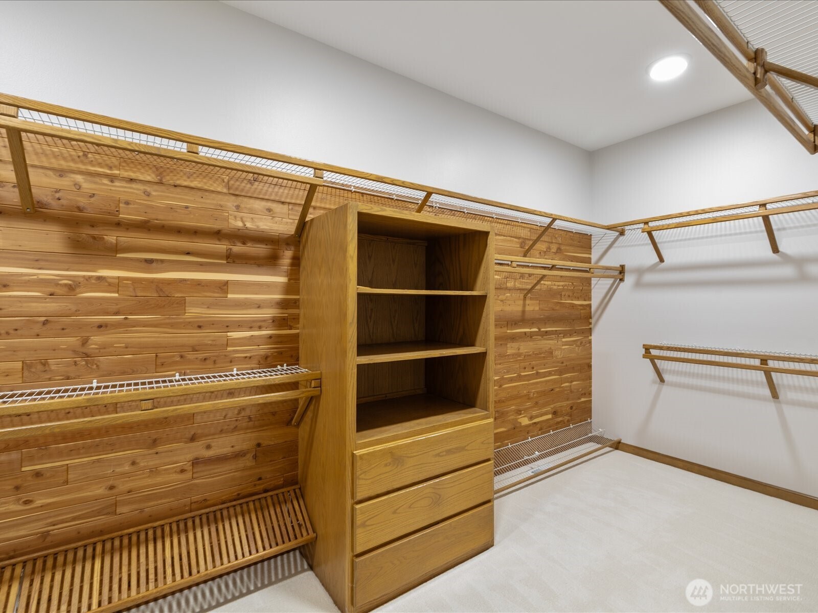 Dual door walk-in-closet.  BIG!
