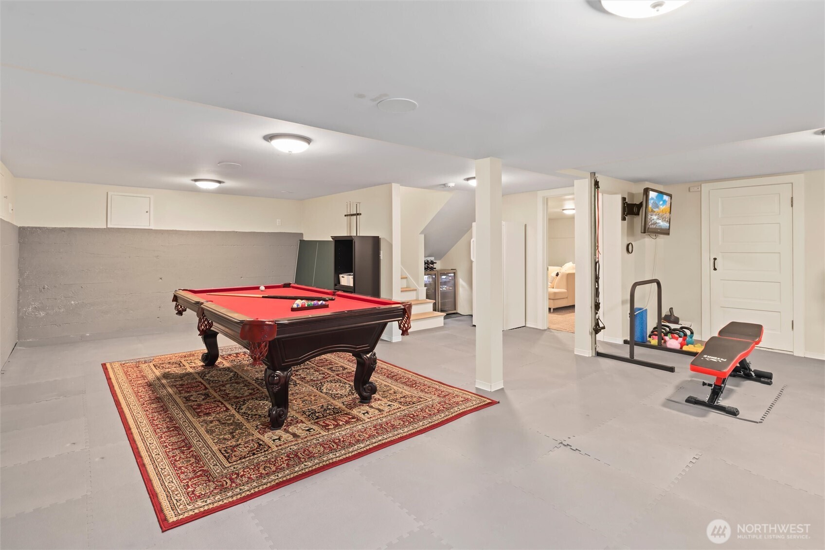 Rec room - pool table stays