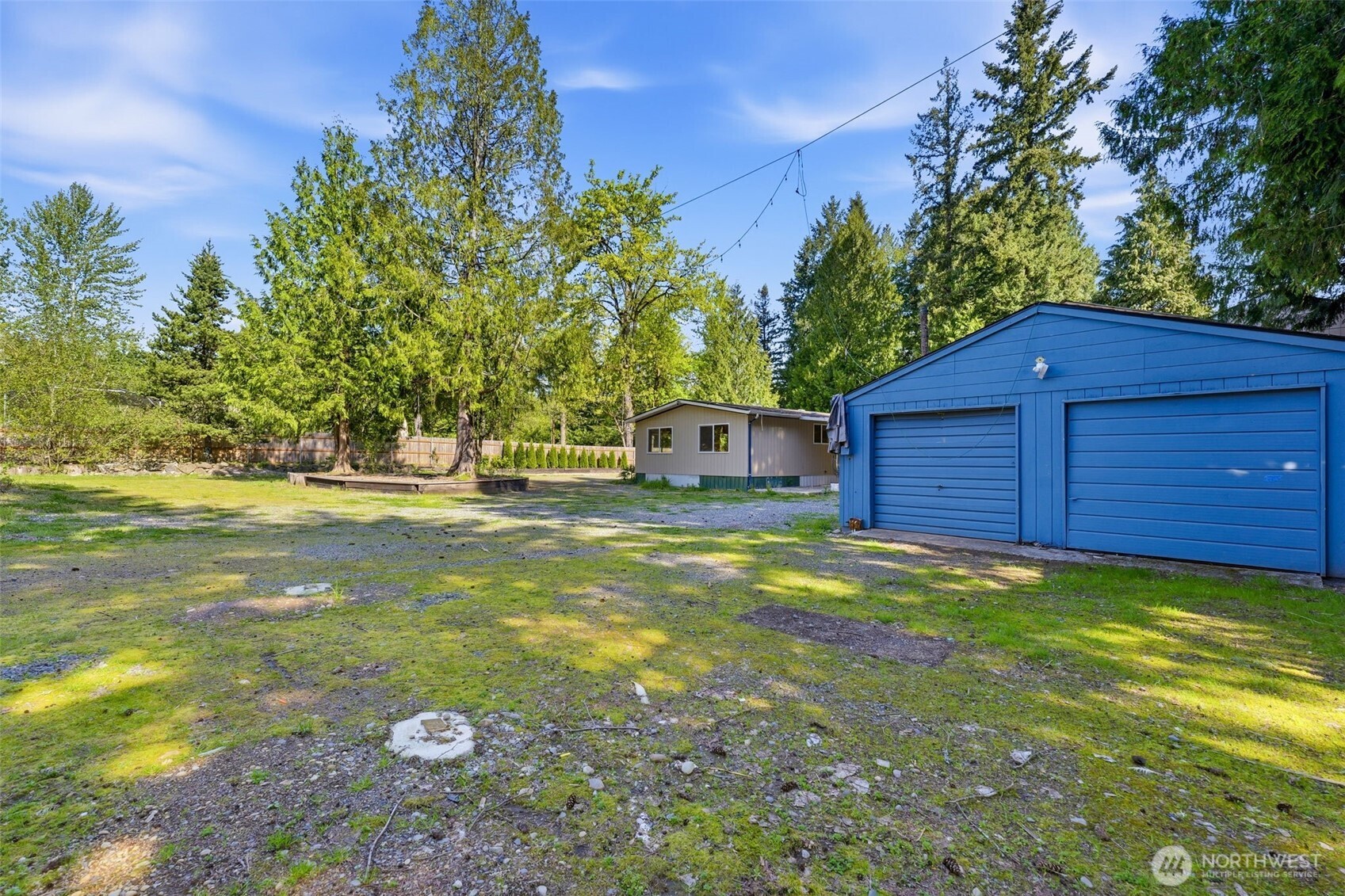Detached garage