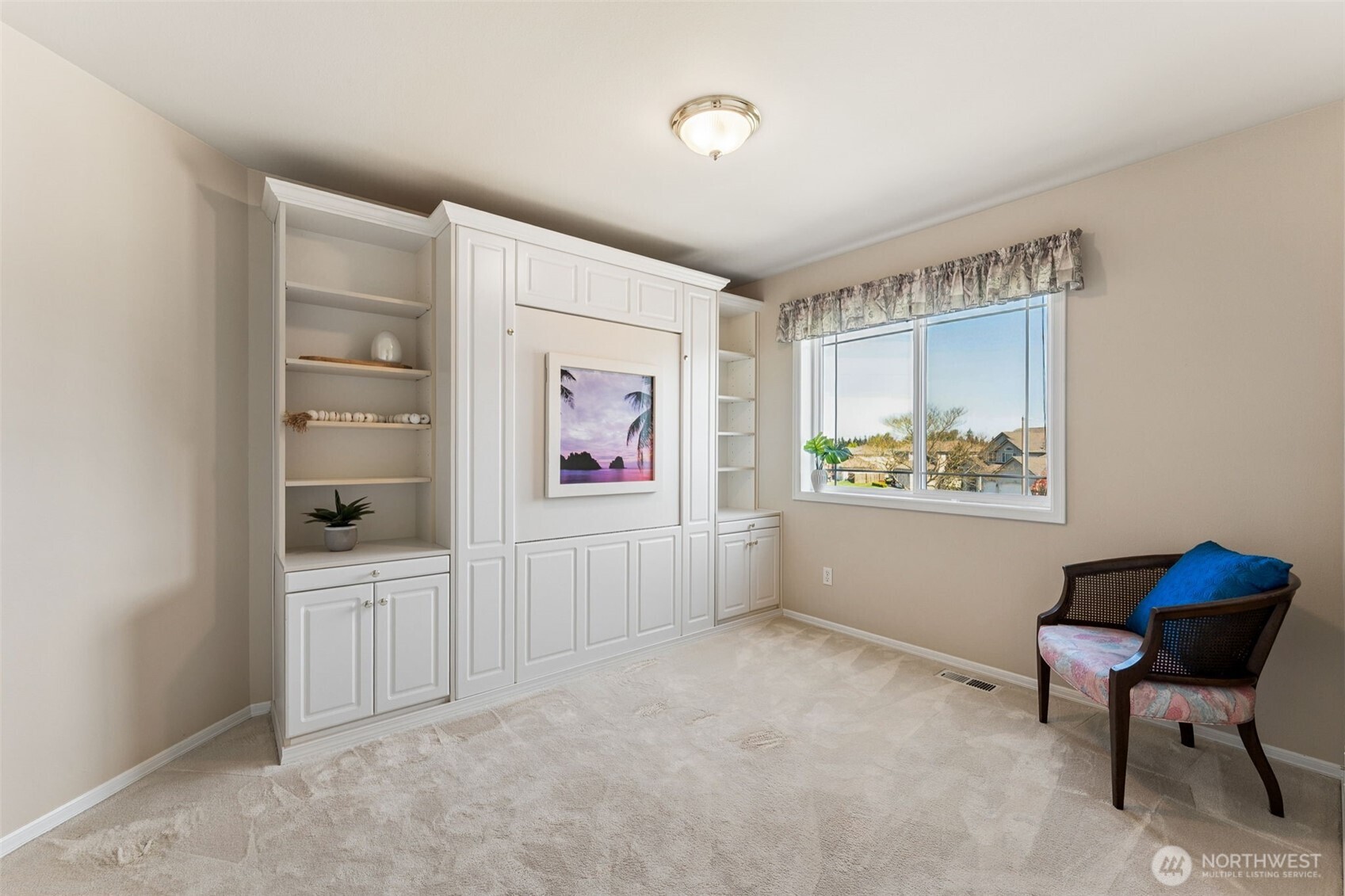 Bedroom 3 with a murphy bed