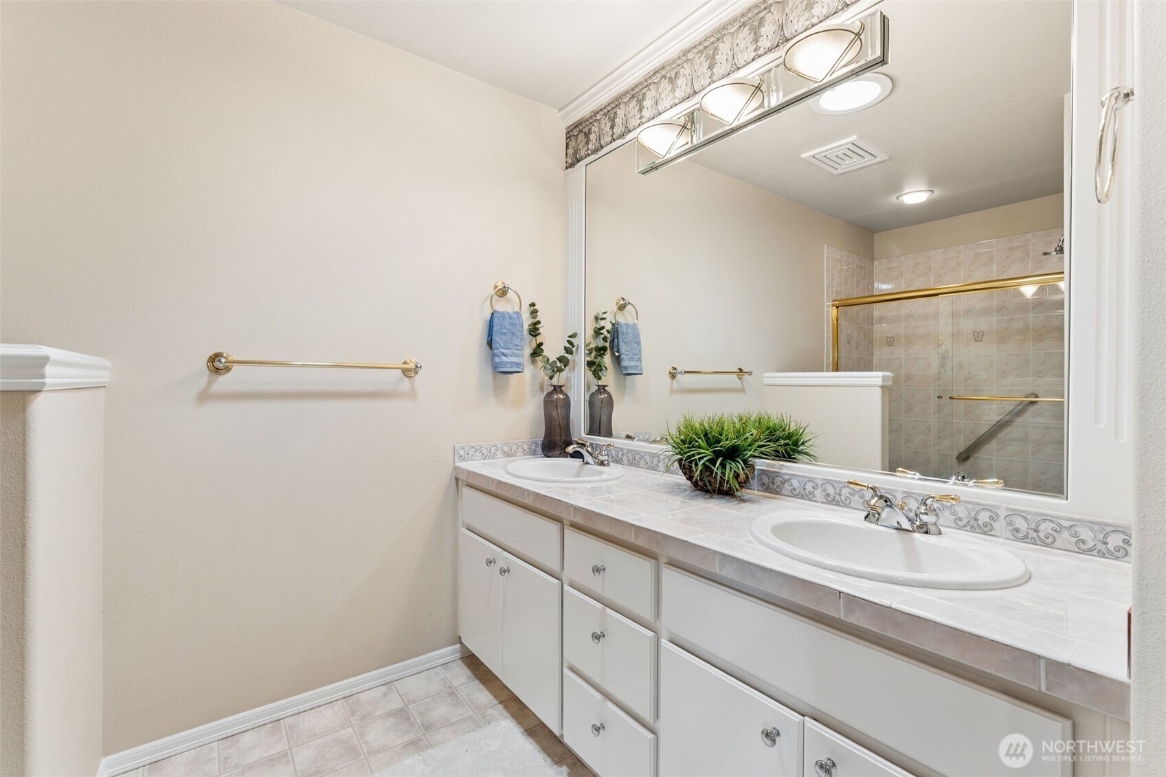 Main hall bathroom