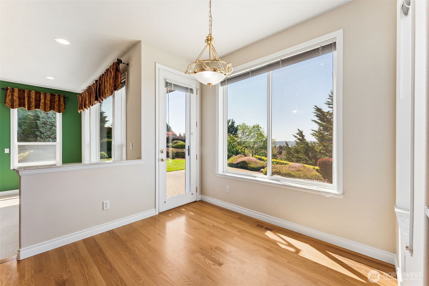Breakfast nook off the kitchen, perfect for a morning cup of coffee