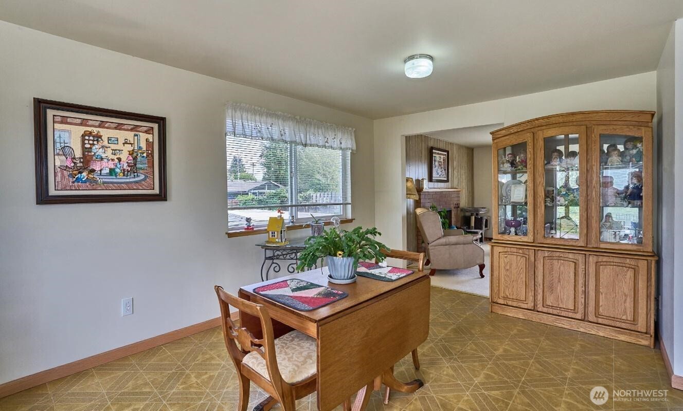 Large Dining Room.