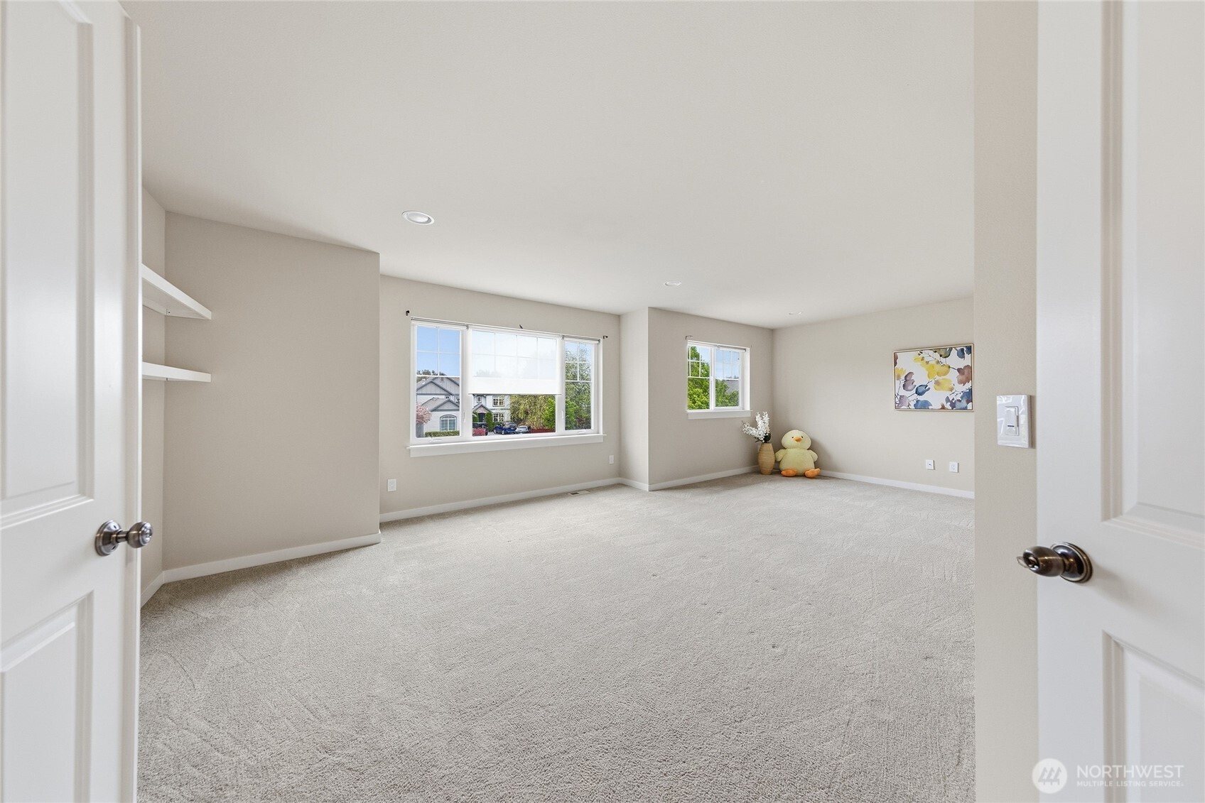 Oversized bonus room
