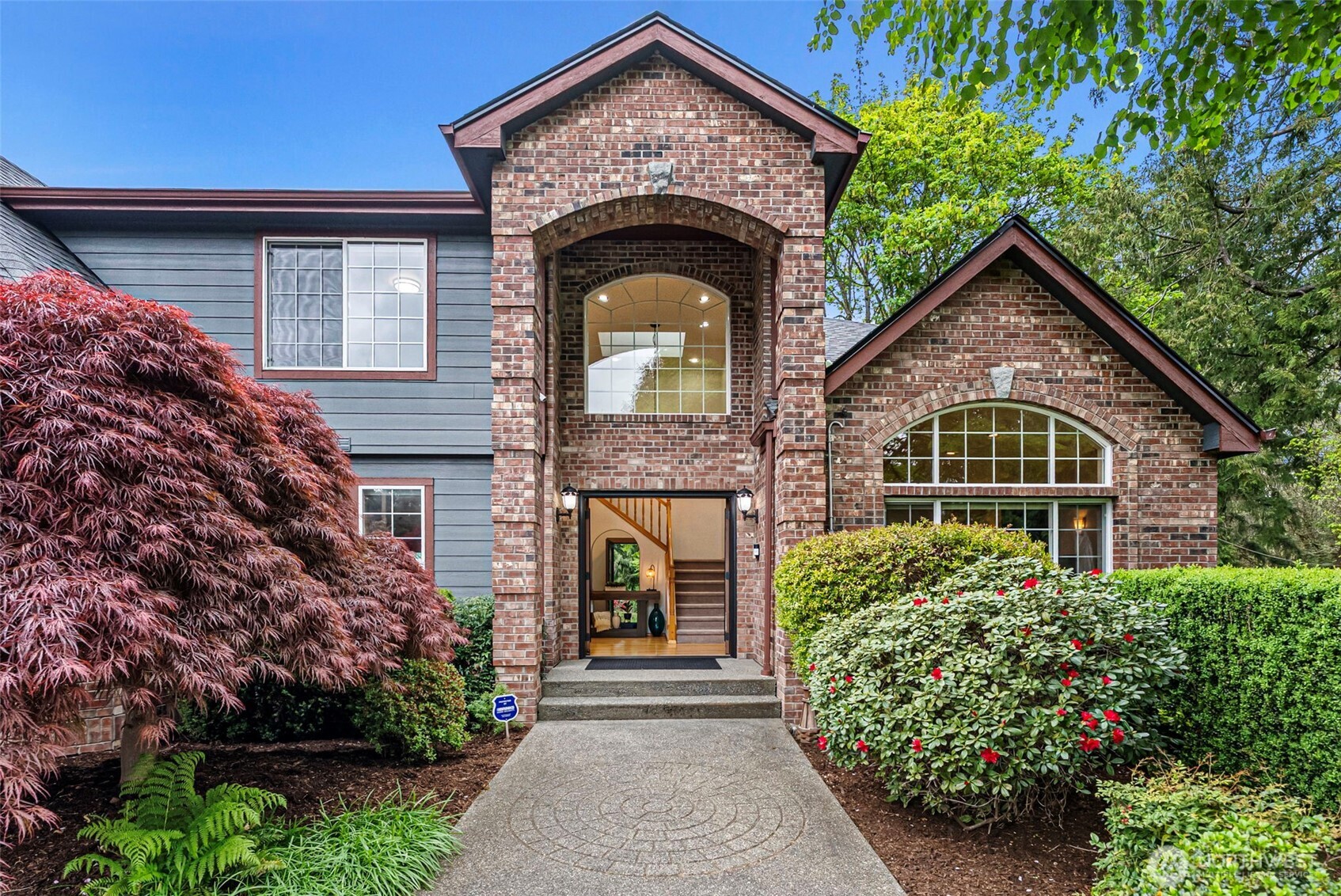 Front Facade with vaulted entryway
