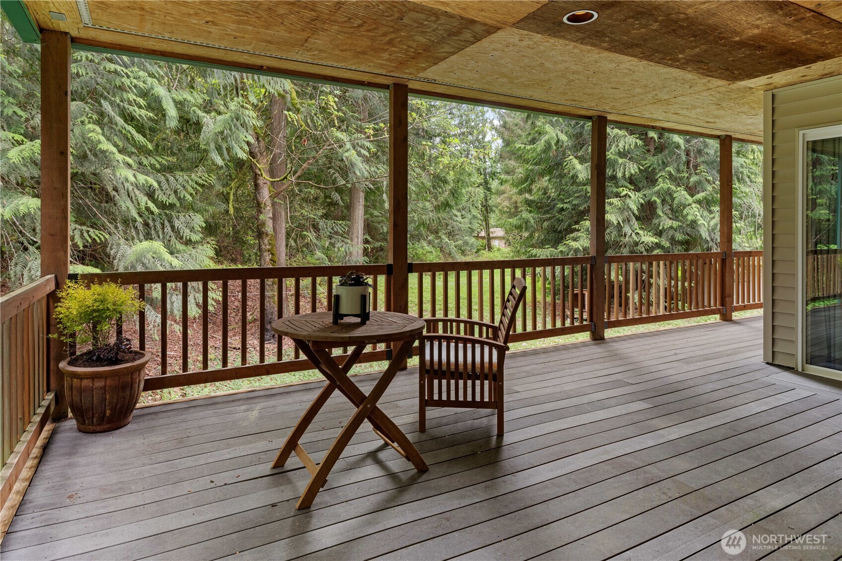 Wrap around deck with relaxation space
