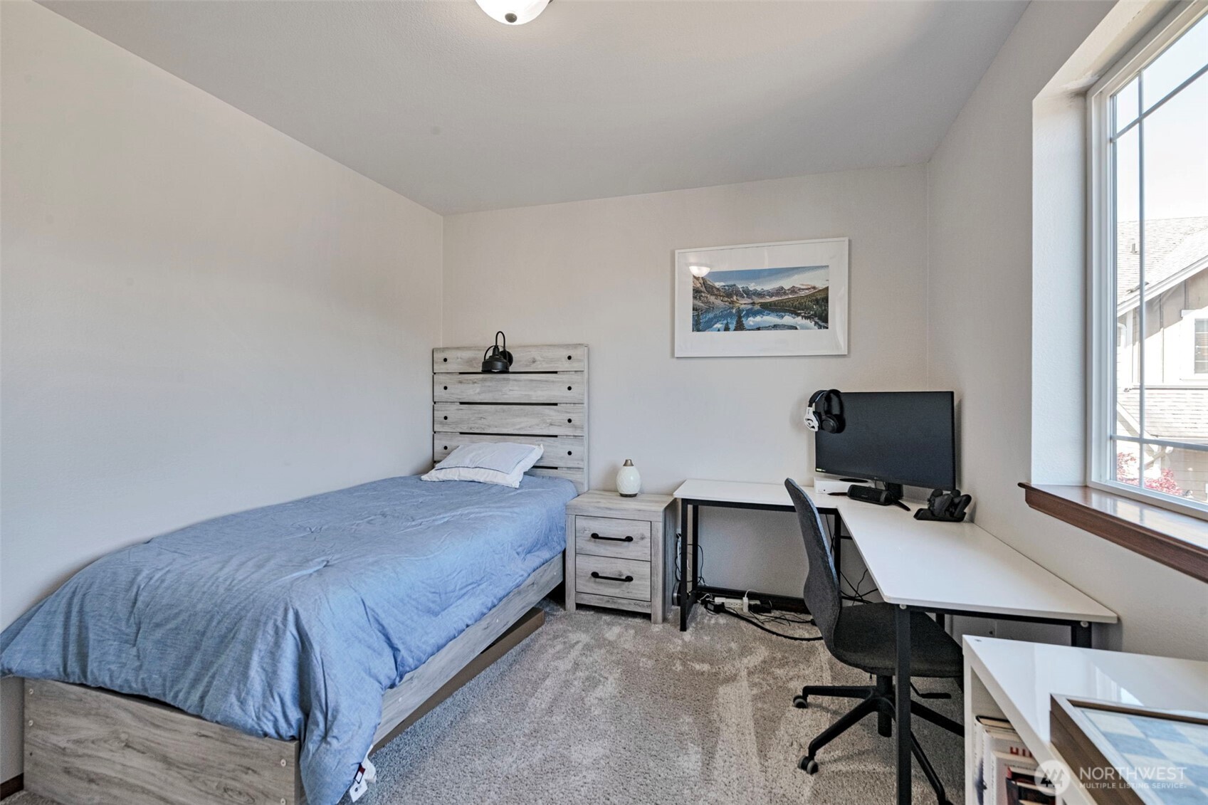 Bedroom 5 U2