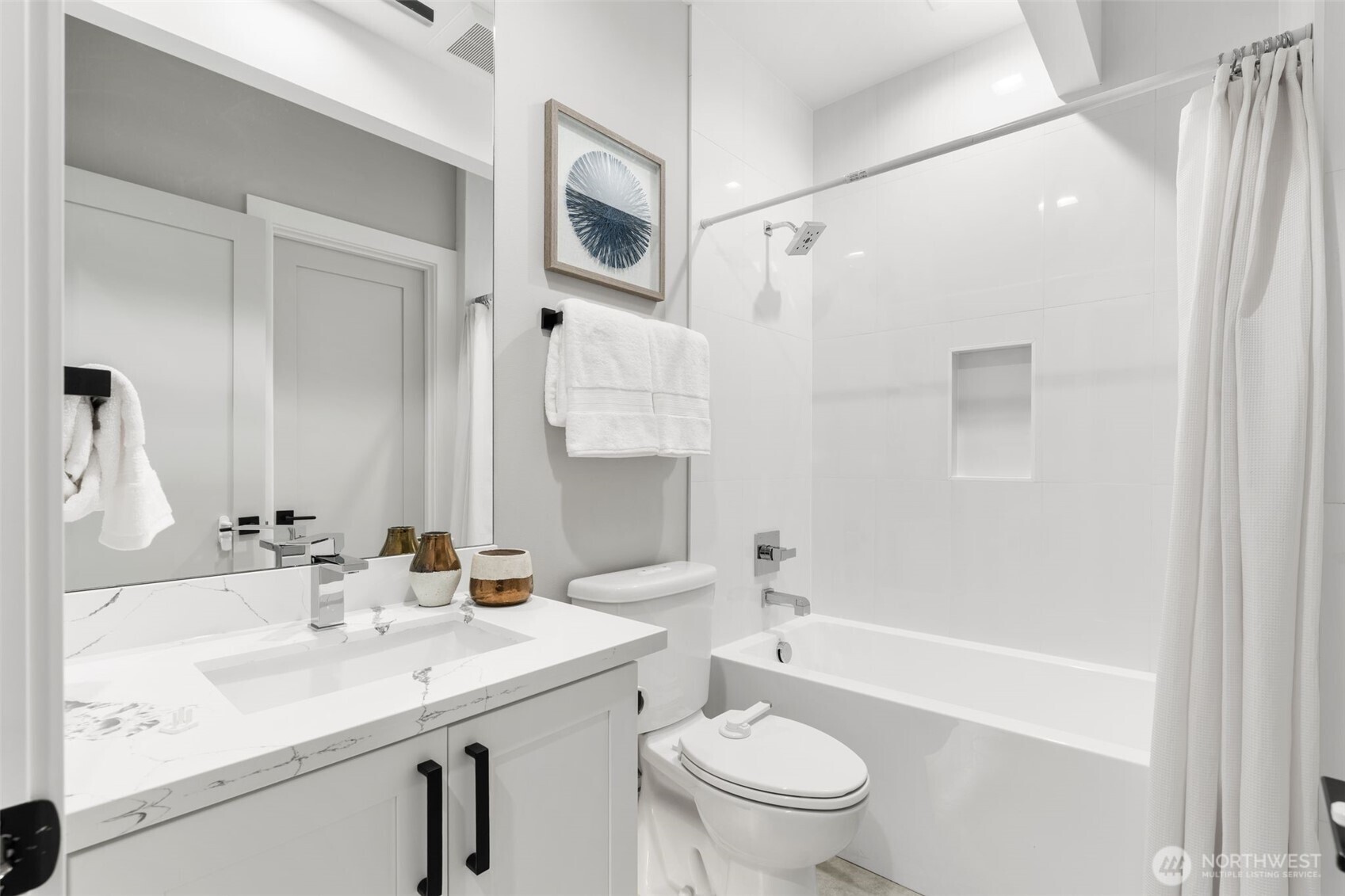 Guest Ensuite Bath