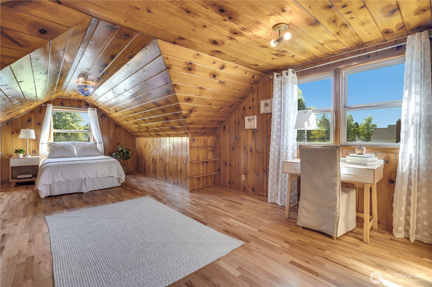 Like your are in a cabin! 4th bedroom