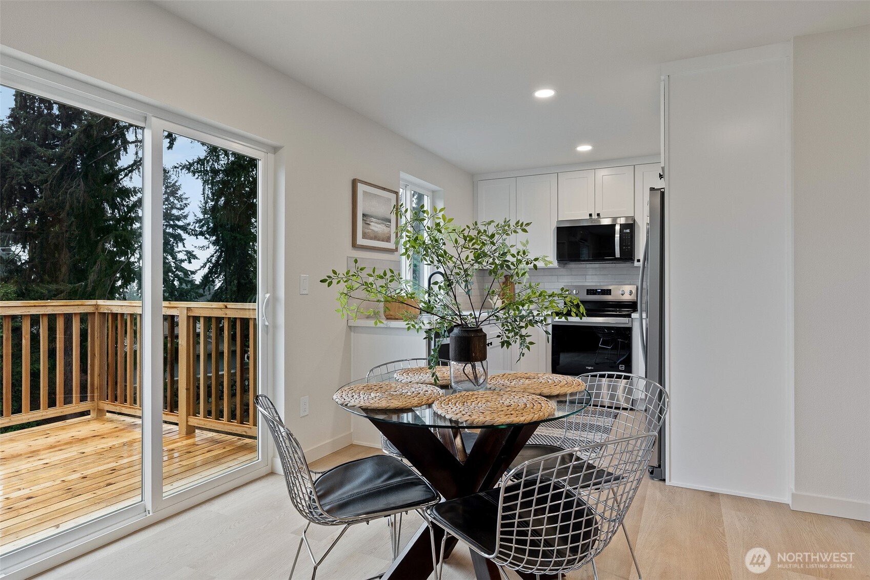Eating Space with Deck Access