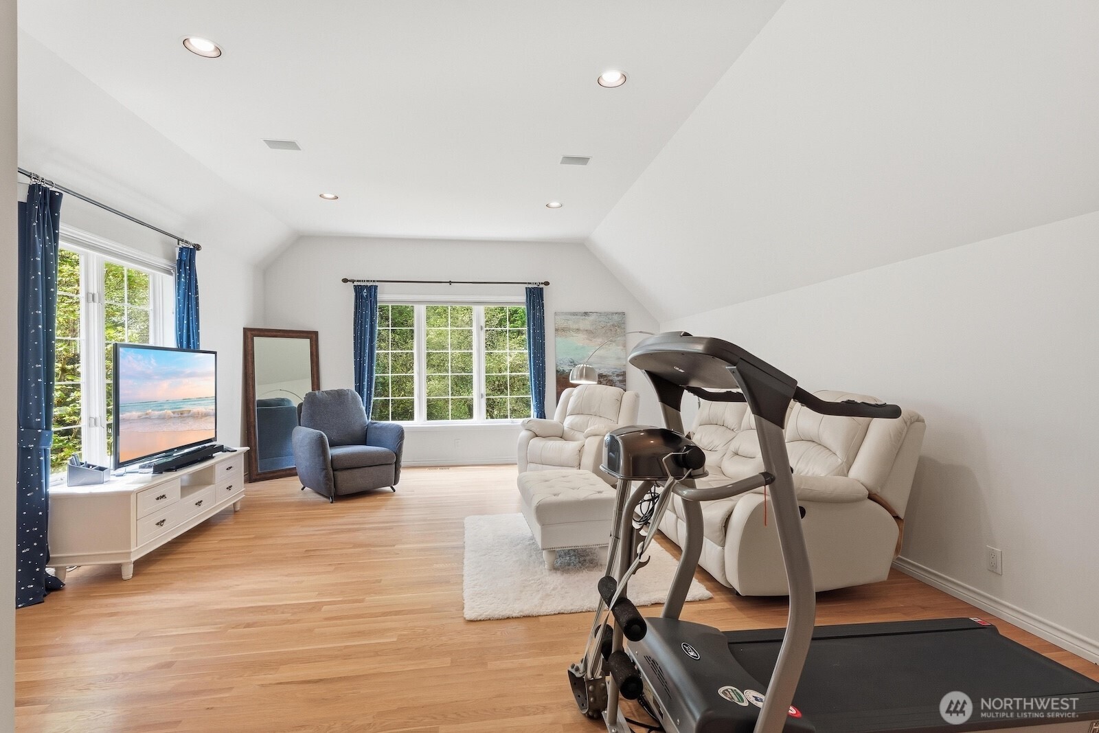 Bonus room