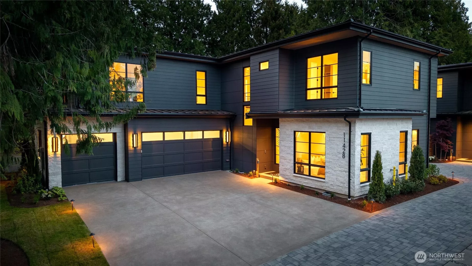 Luxurious beautiful new home by Kirkland's premier local luxury home builder, RD Homes