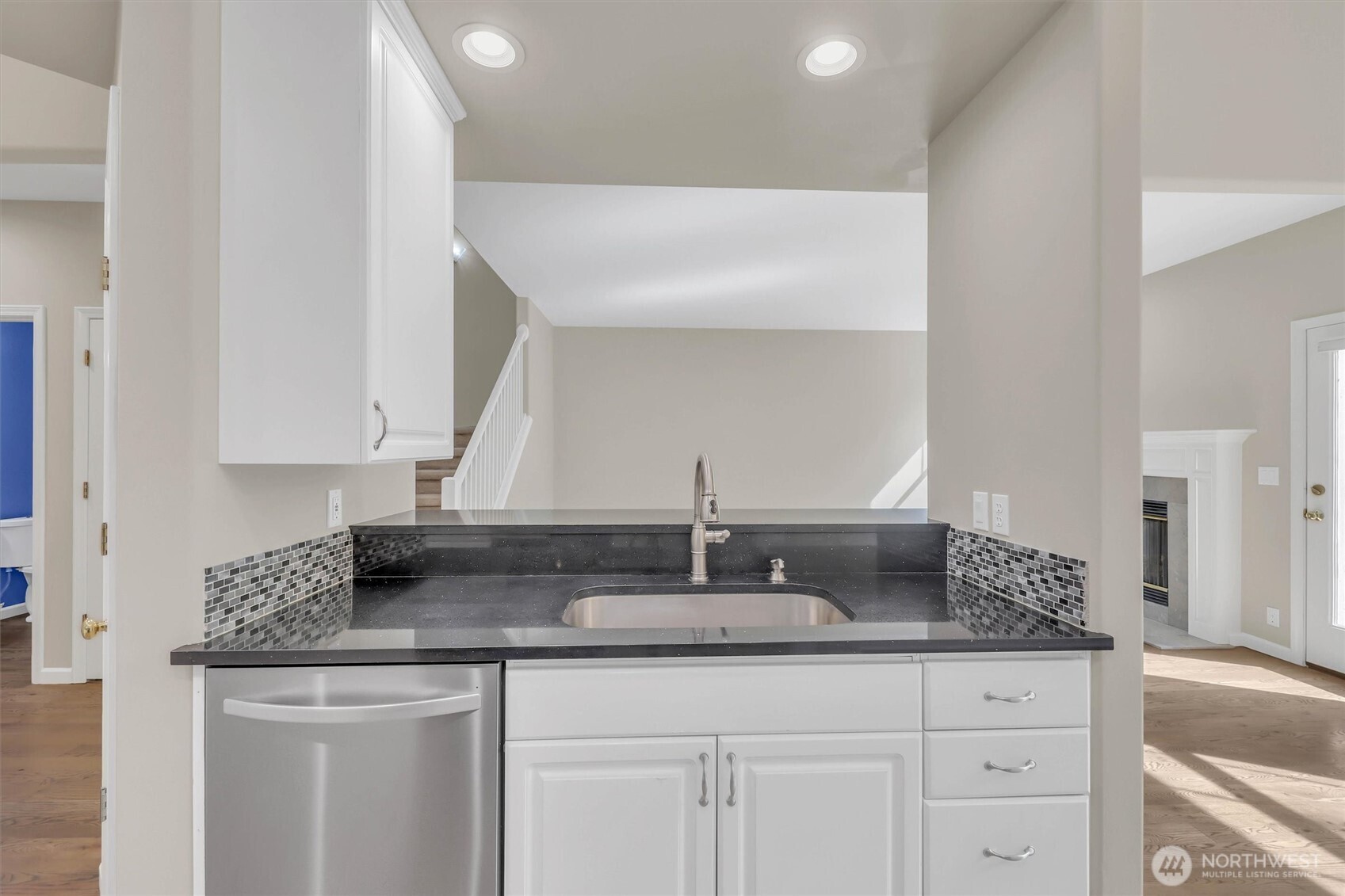 Open for easy entertaining with guests
