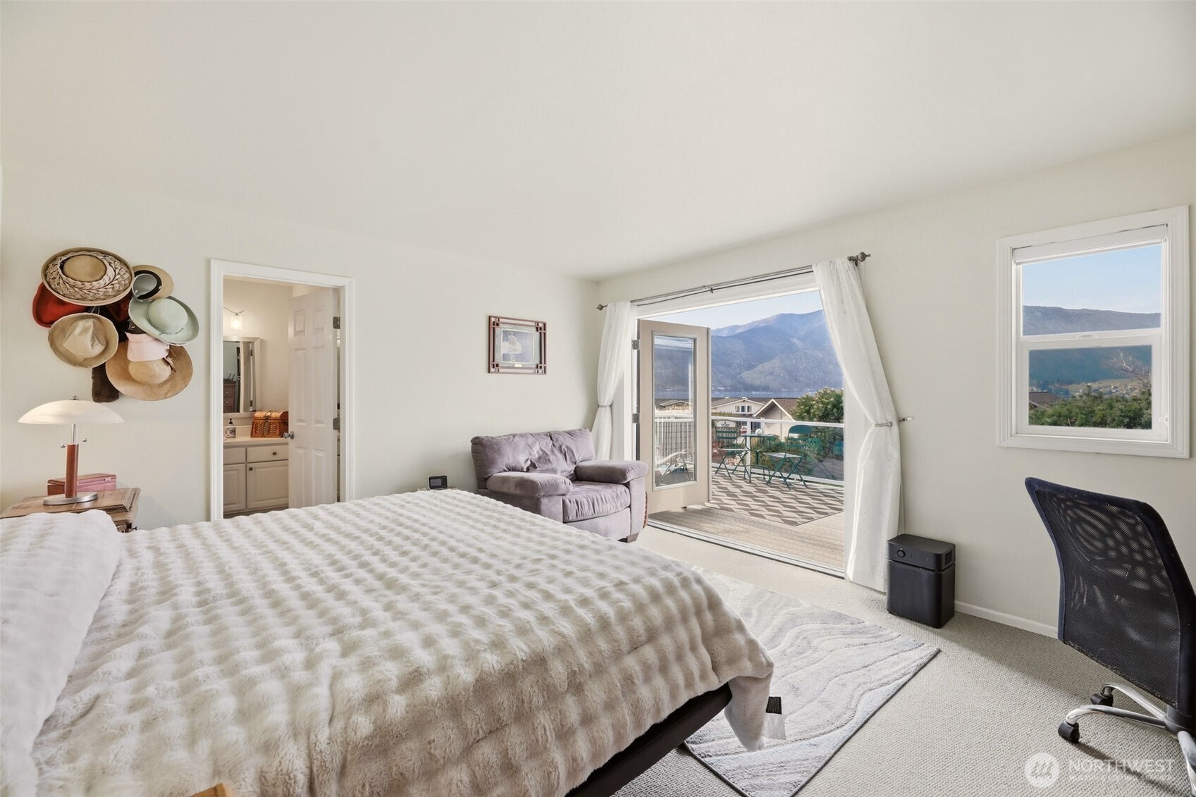 Generous sized Owner suite