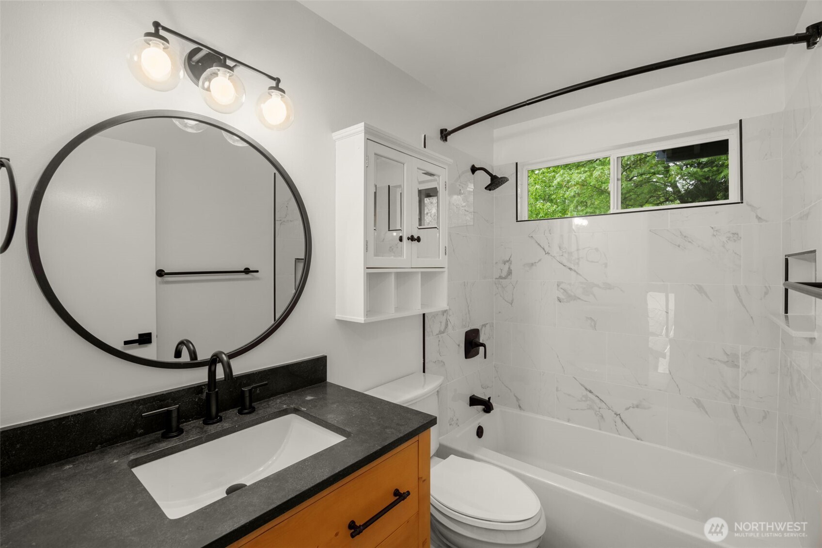 Updated Full Bathroom