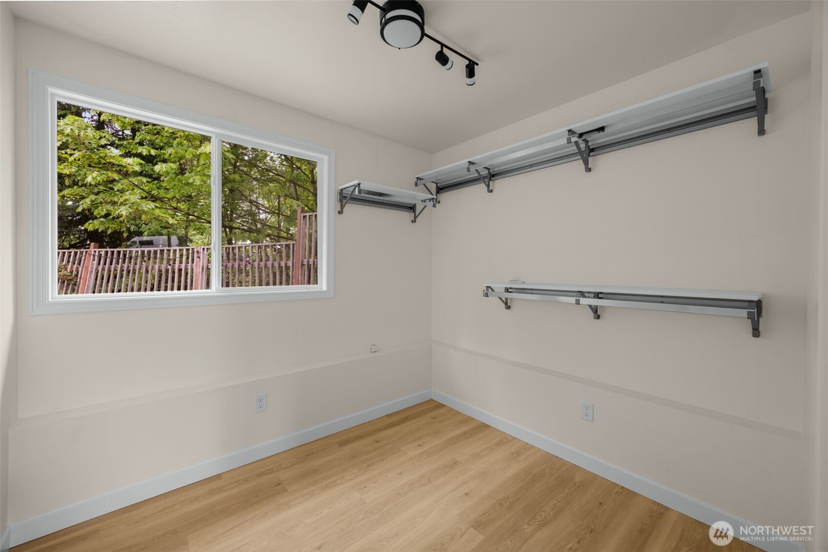 Walk-in closet