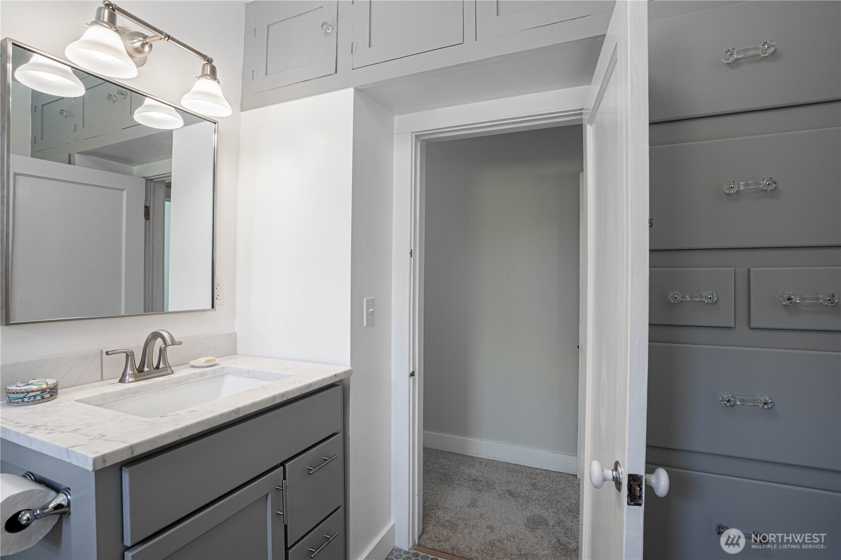 Full main level Bathroom