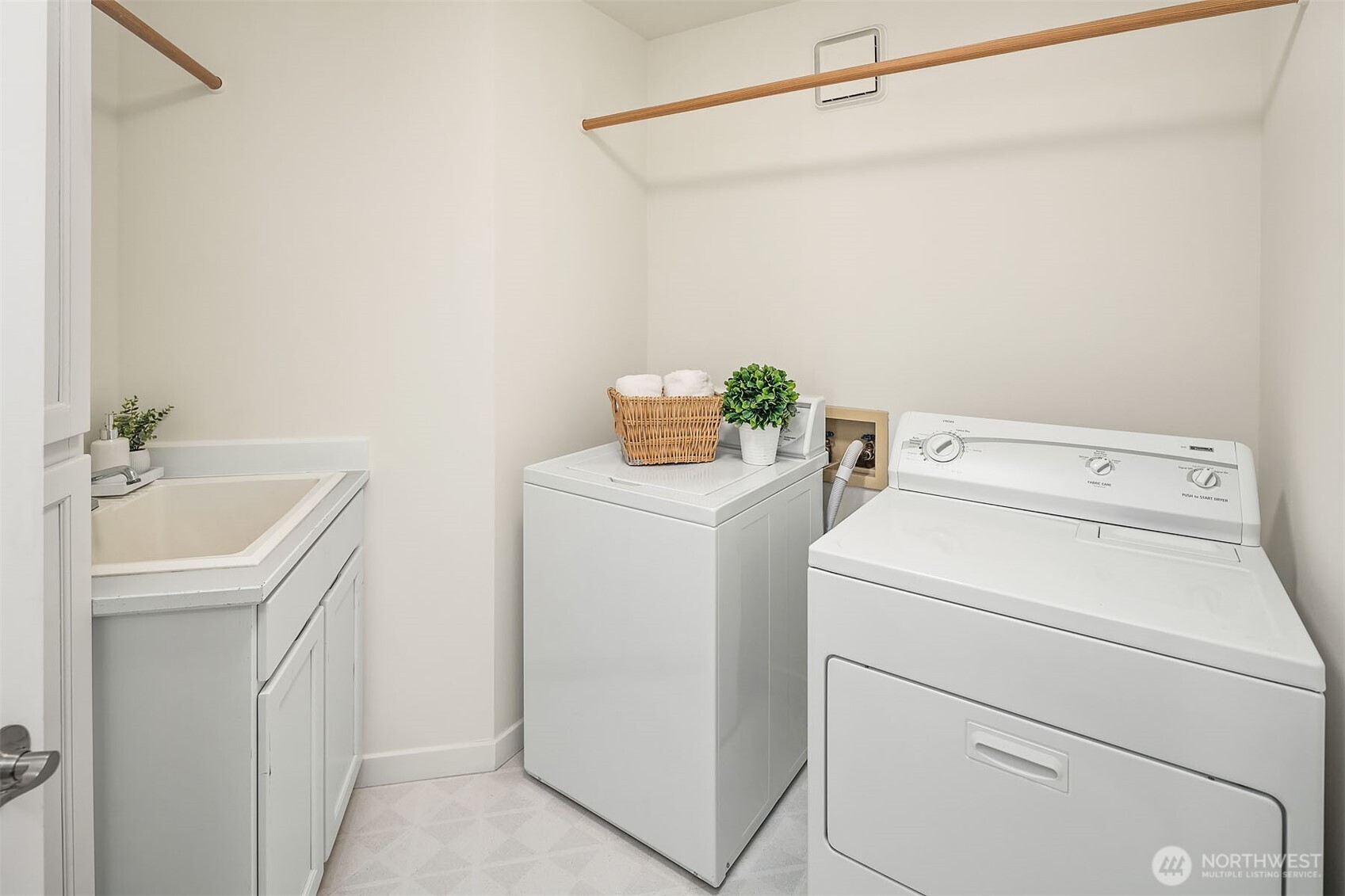 Laundry room with sink