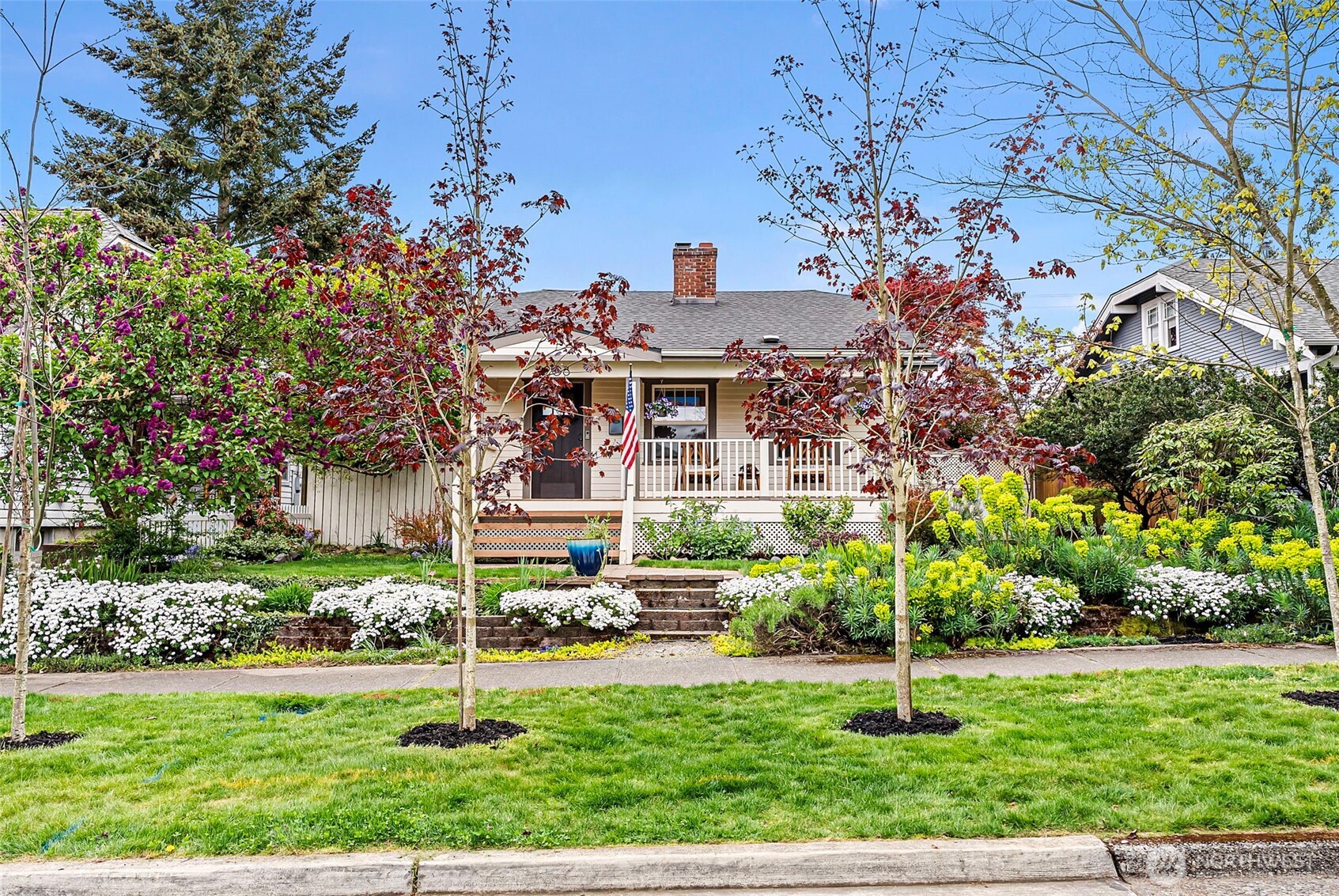 So much curb appeal!