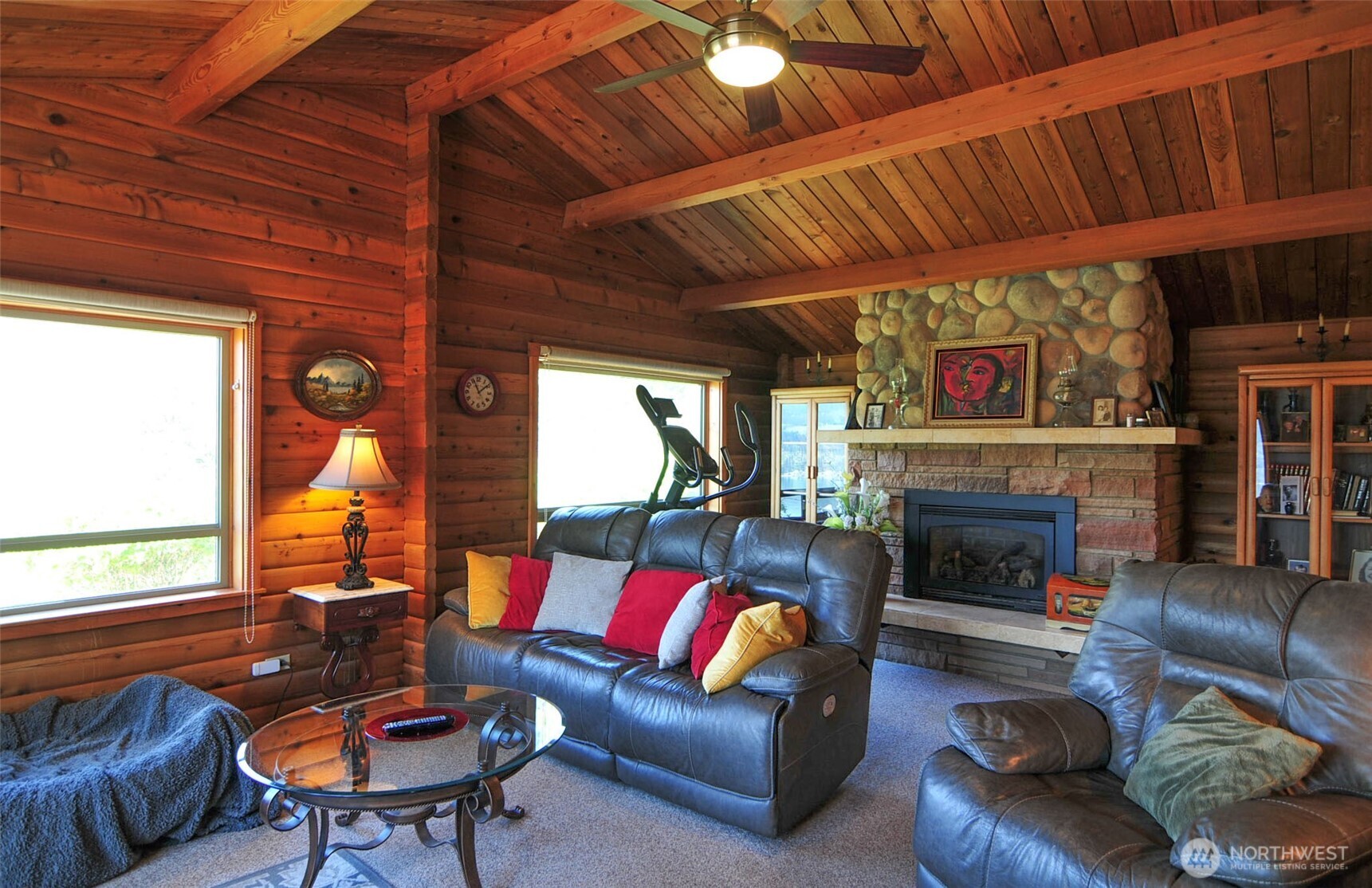 LIVING AREA WITH GAS FIREPLACE