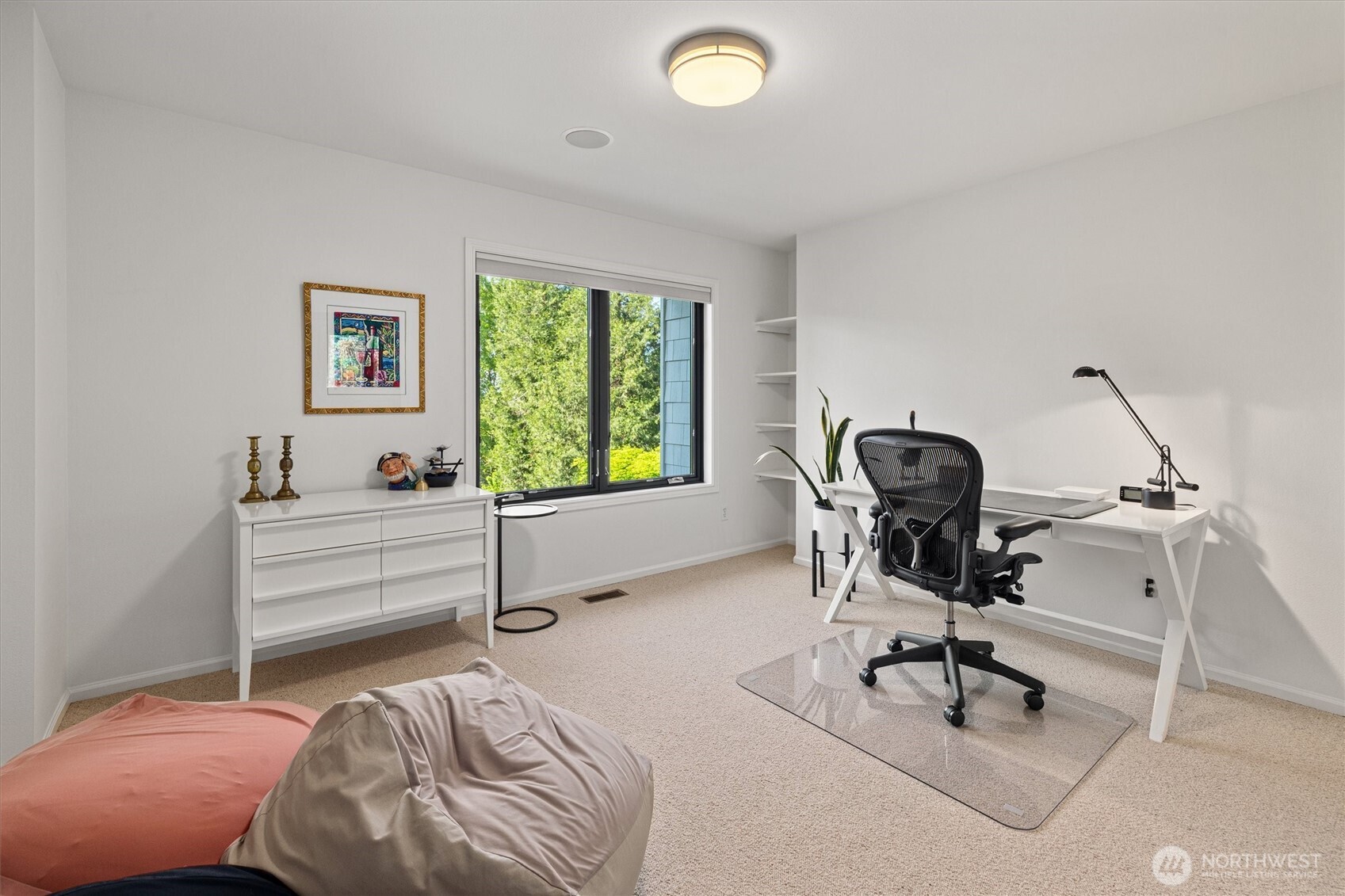 Large bonus room upstairs can also be used as a 5th bedroom!