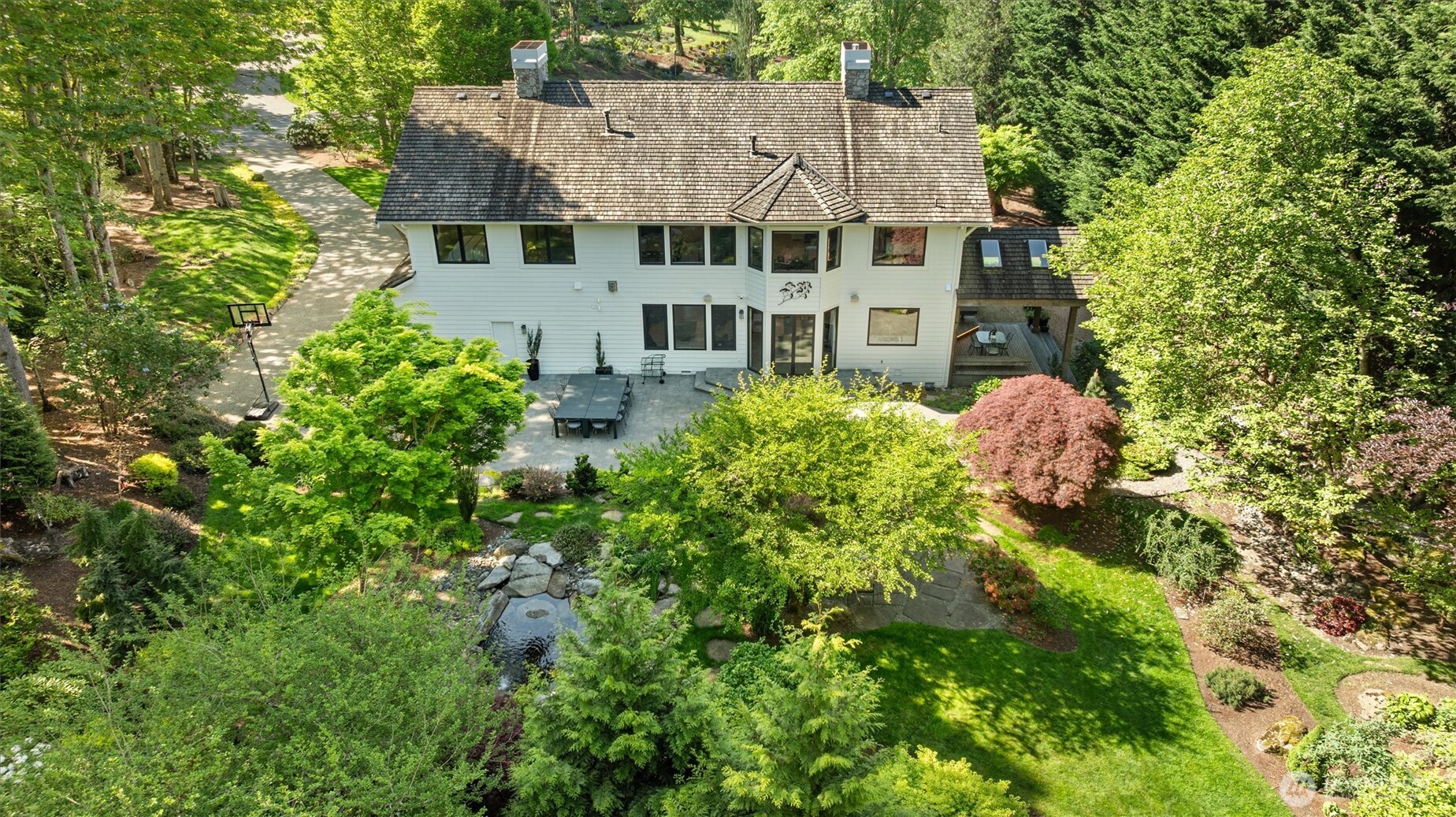 Home has three-zone heating and cooling system and whole-house automatic generator.