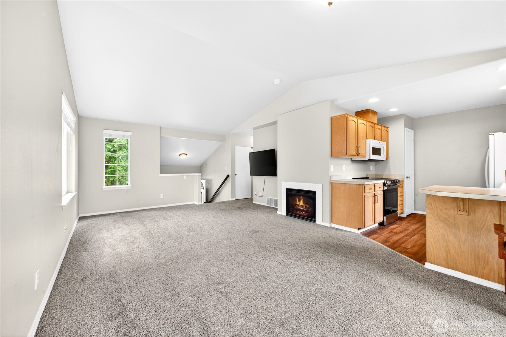 Second view of big great room for entertaining