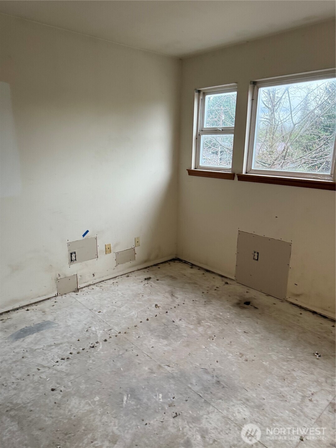 Stairs to loft, 2 bedrooms & unfinished bath