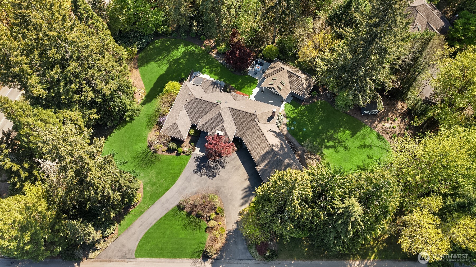 Large 1.25 acre lot