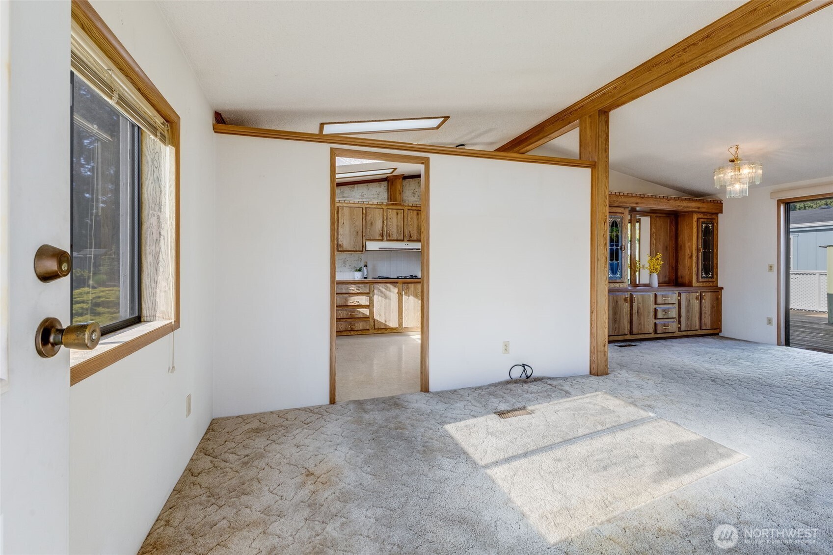 Bright and open to kitchen living/entry