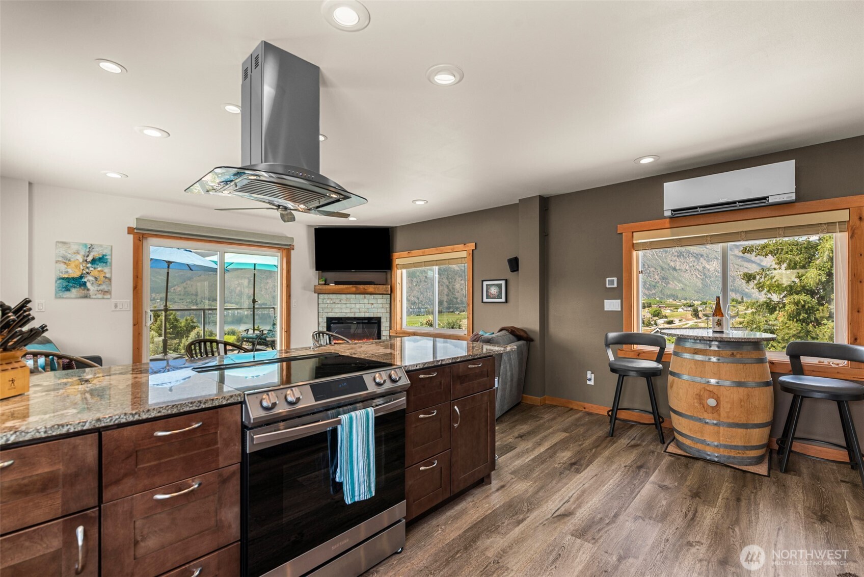 Hardwood cabinets with pullouts