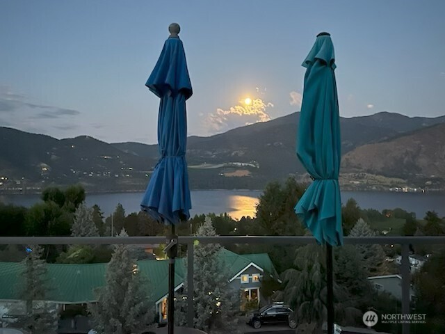 Capturing the view moon over the lake